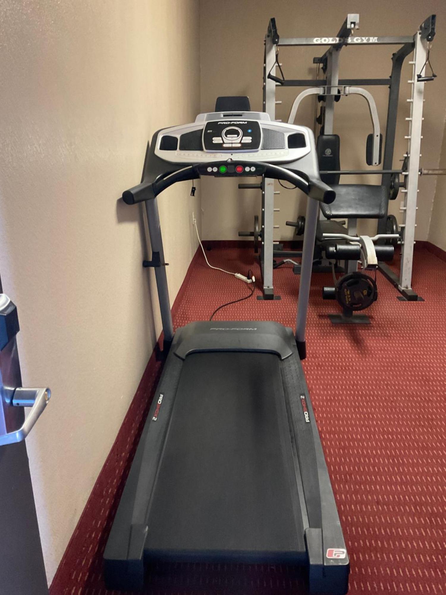 Yorktown Inn And Suites Экстерьер фото