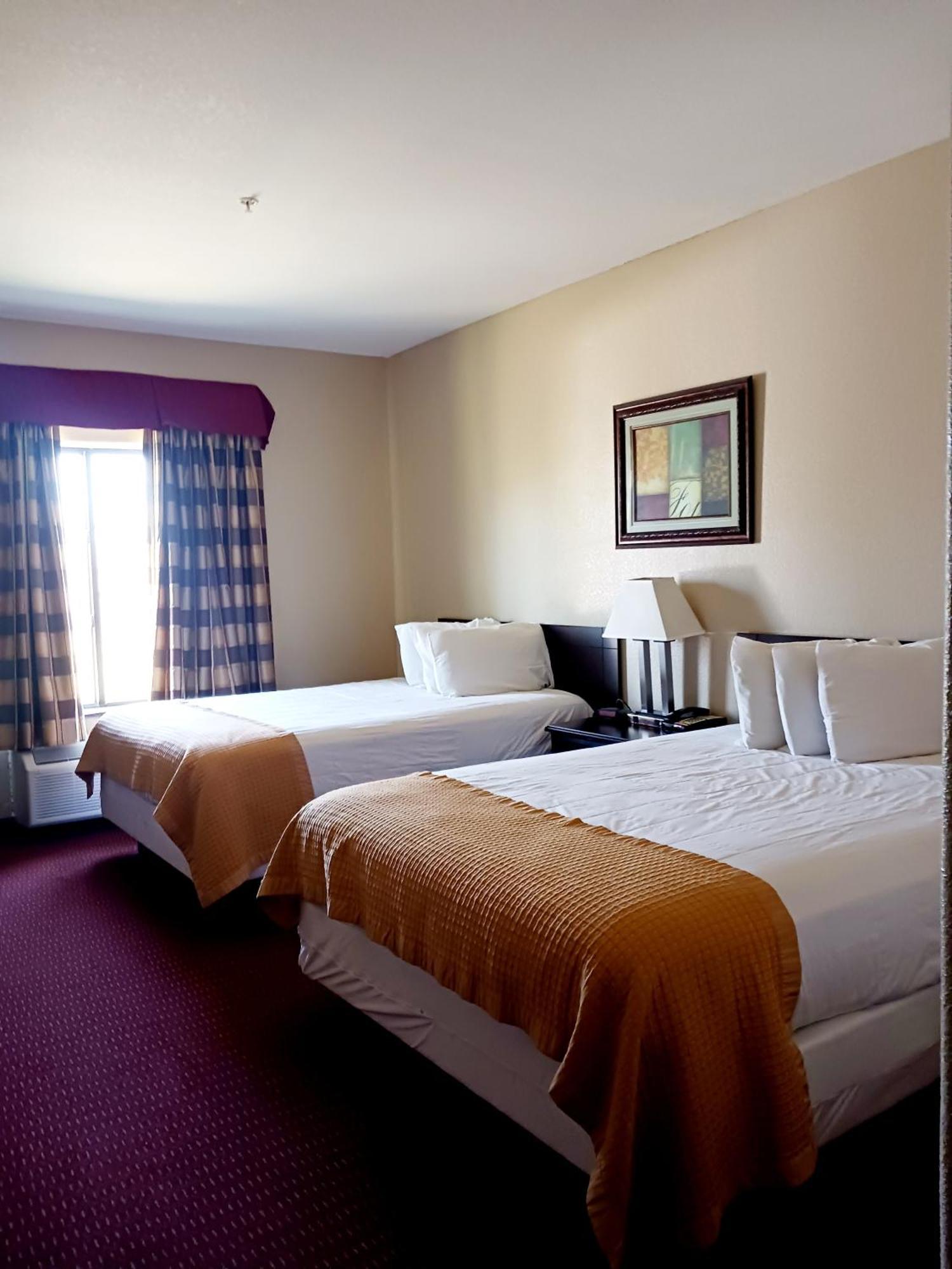 Yorktown Inn And Suites Экстерьер фото